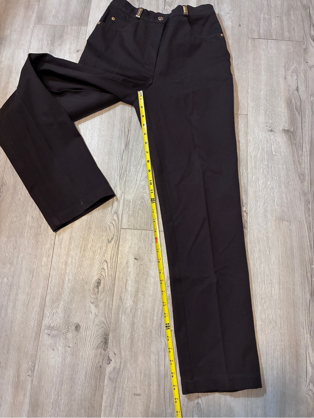 St. John Sport Black Straight Leg Pants Size 2 Gold Hardware Stretch - Picture 8 of 10